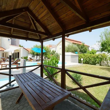 Luxurious In With Swimming Pool Villa *