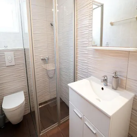 Villa Luxurious In With Swimming Pool Vir